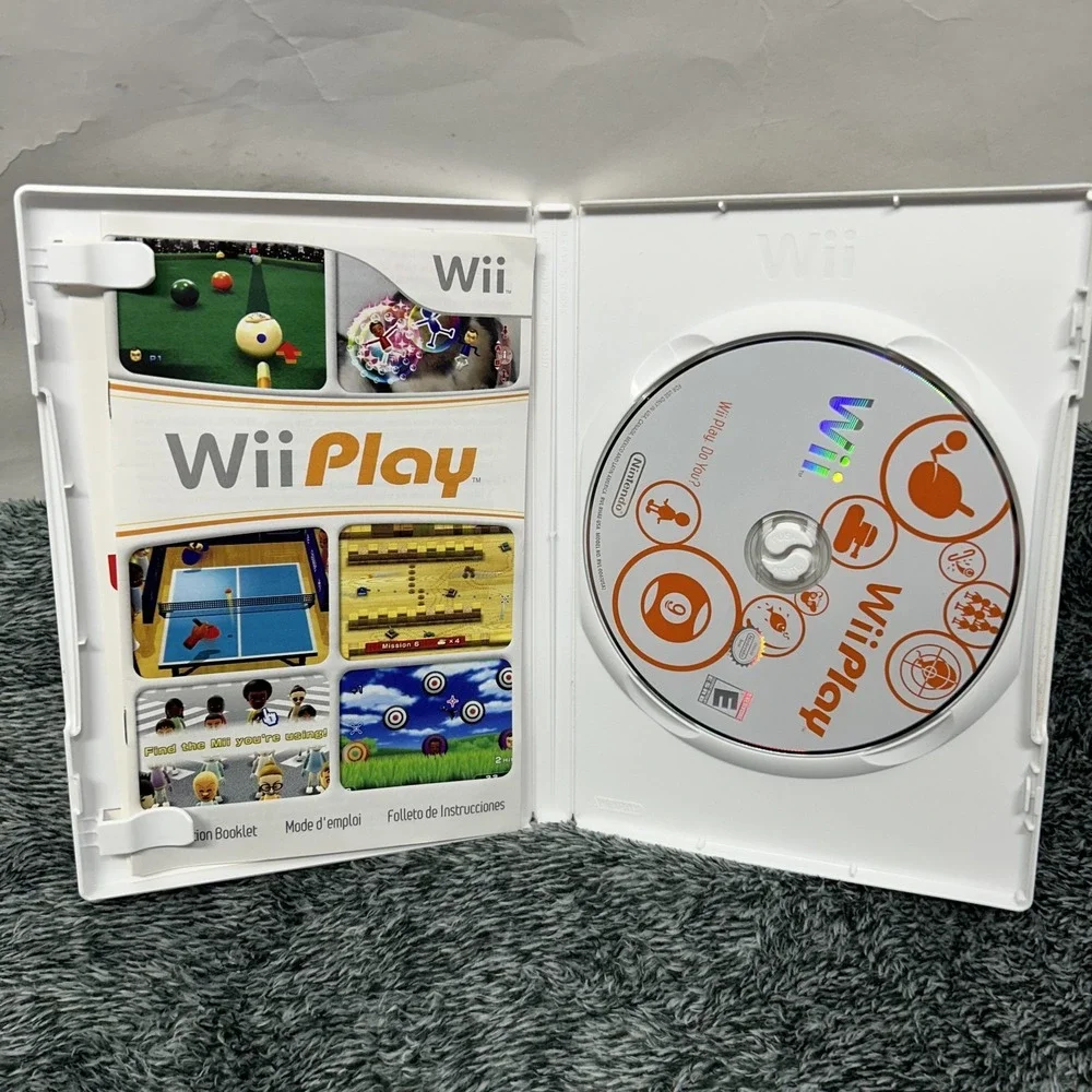Nintendo Wii Play Video Game Complete with Manual Tested